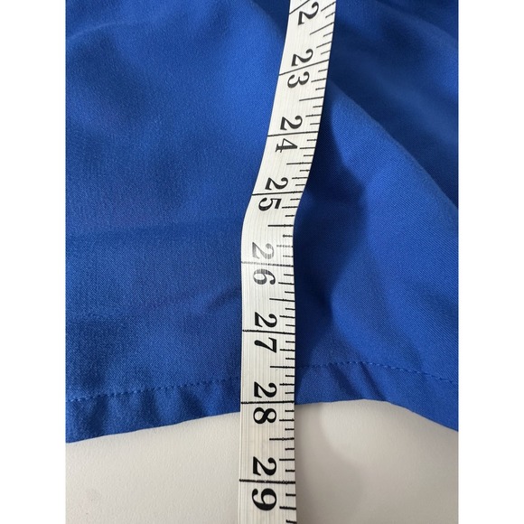 FIGS Top Women's Large Blue V-Neck Technical Collection Scrub Pockets - Picture 6 of 8